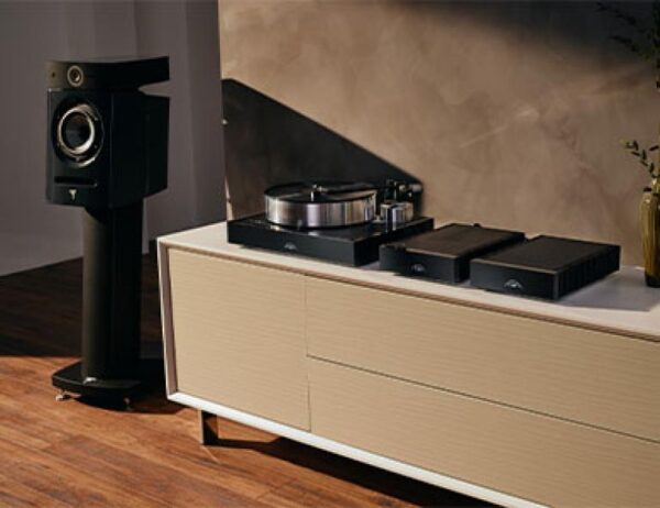 NAIM StageLine פרה-אמפ לפטיפון